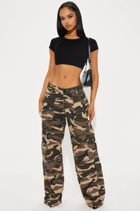 Caught Up With You Camo Cargo Pant - Olive/combo